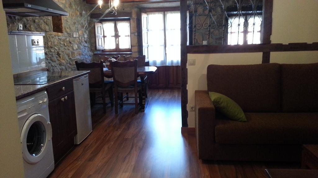 Apartamentos Legado De Santillana Santillana del Mar Room photo